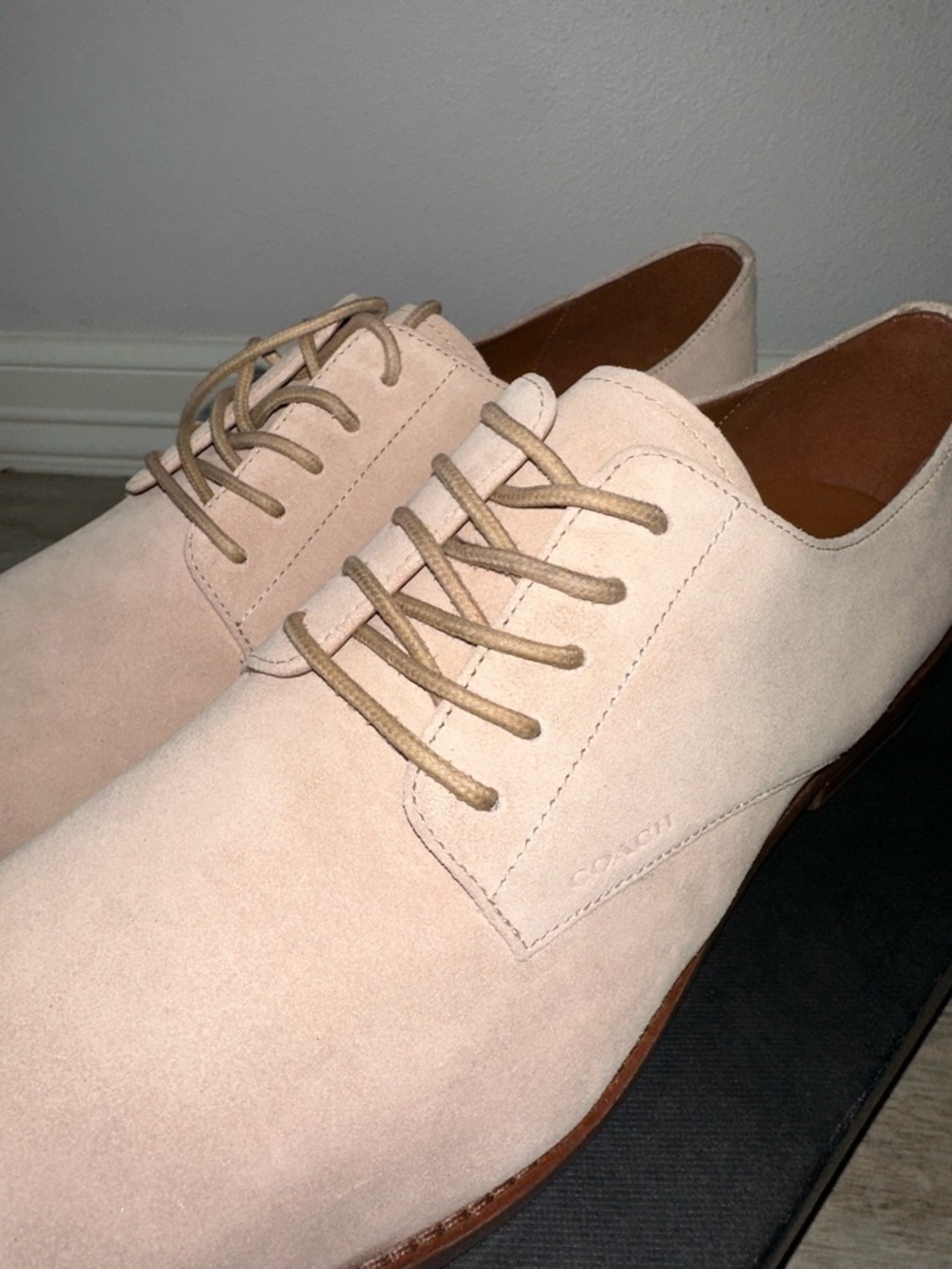 COACH Men’s Beige Suede Dress Shoes 👞 - Picture 4 of 10